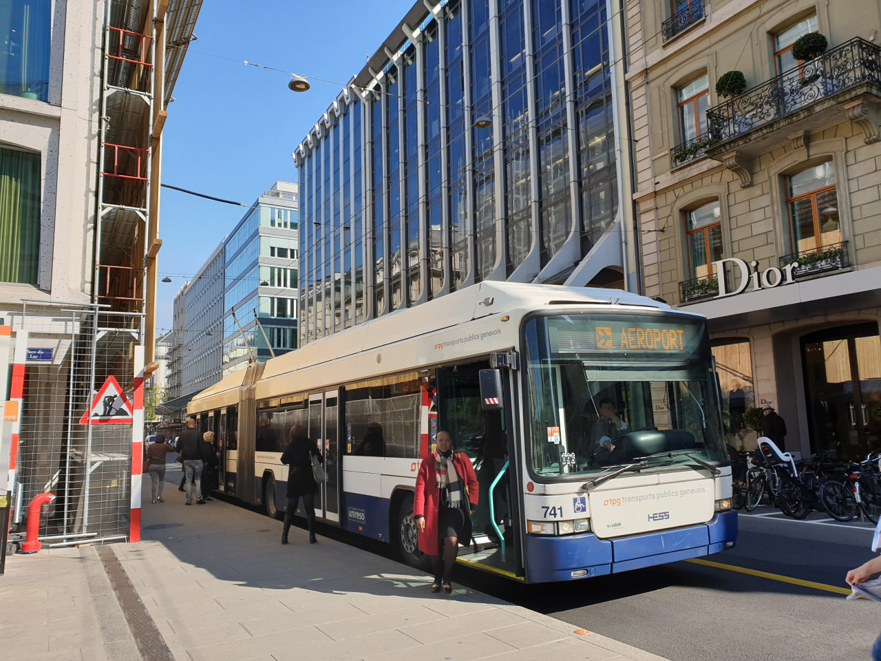 Тролейбус в Женеві
