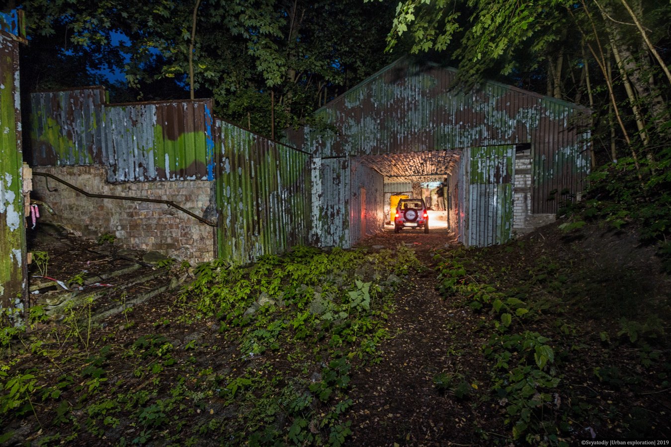 Японська машина в радянському секретному бункері який збудував Гітлер :) Фото Святодія