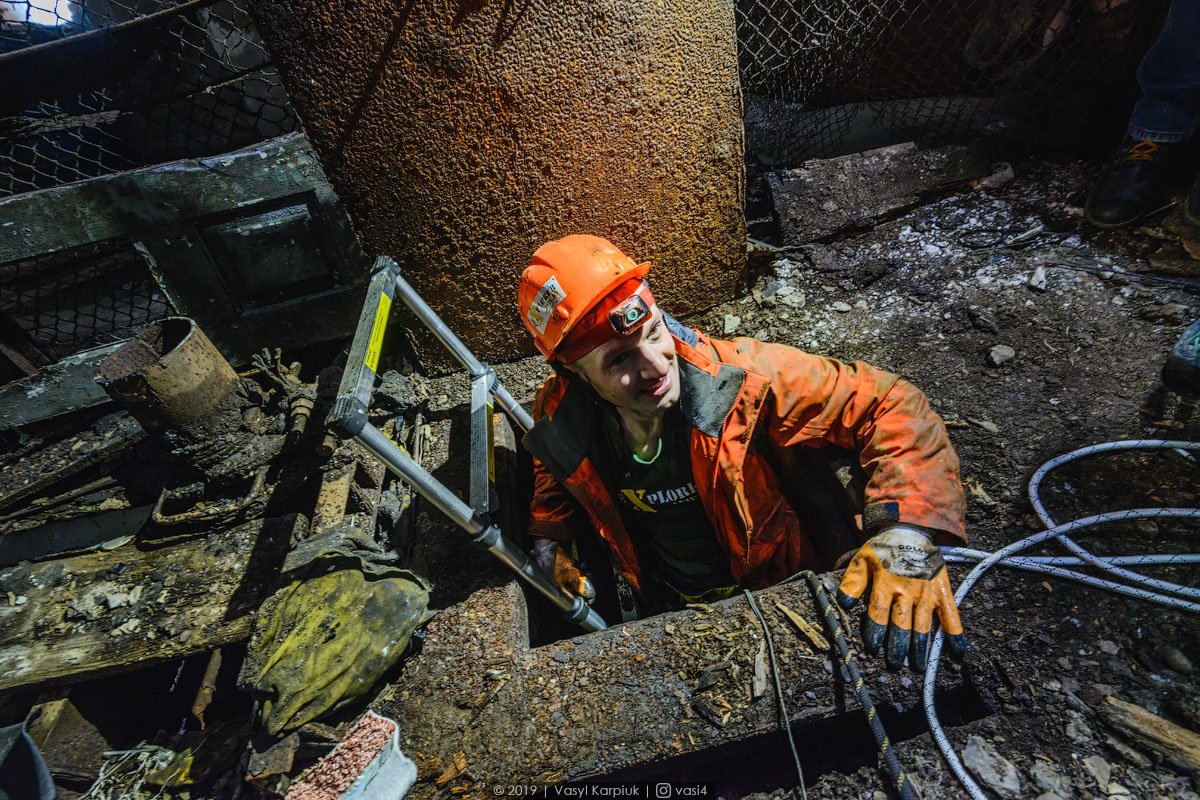 Спуск в ствол Хотинь