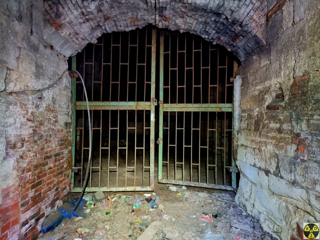 Вхід в перше підземелля