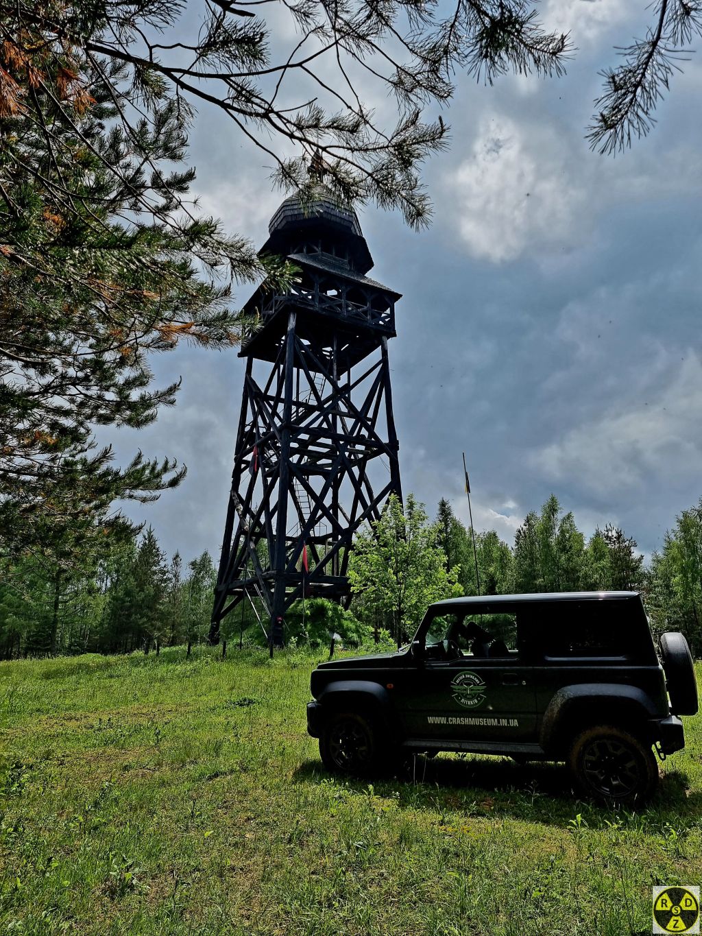 Навіть на стоковій гумі та після дощу сюди можна нормально виїхати