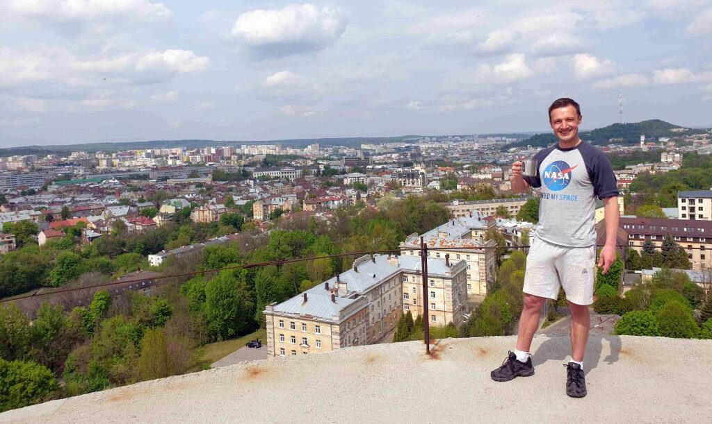 Вид з недобудови на Львів