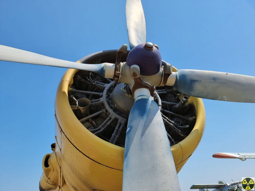 Гвинт і його балансири, щоб не відбував