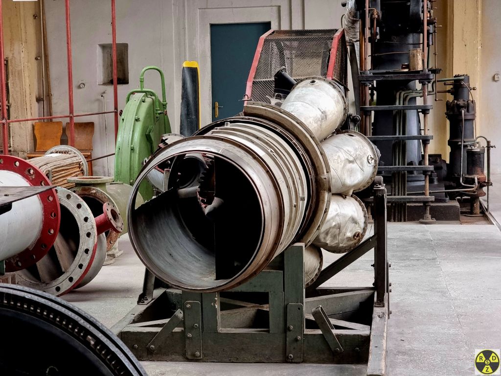 Реактивний двигун від МІГ-15