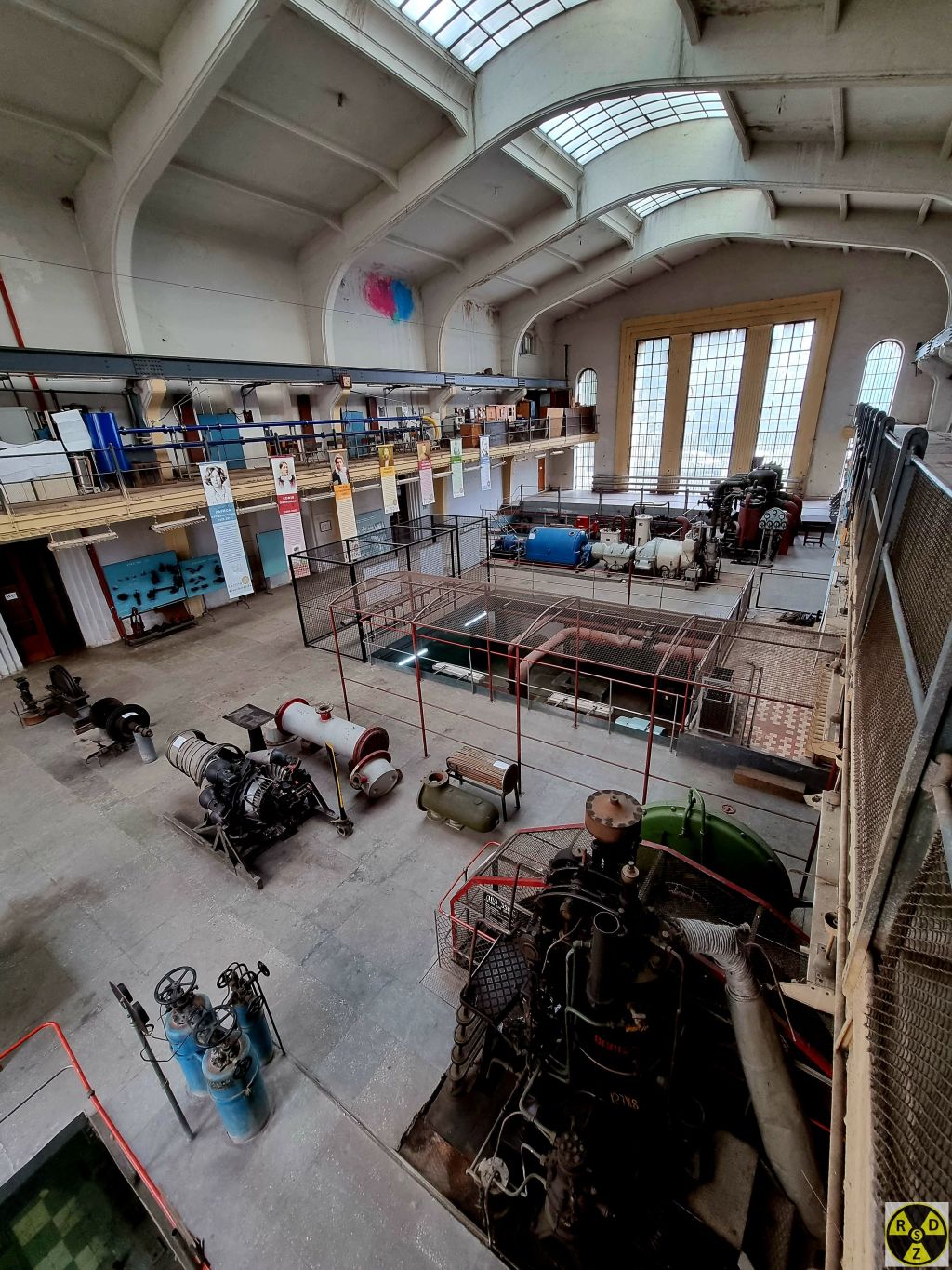 З балкону відкривається чудовий вид на машинний зал Львівської Політехніки