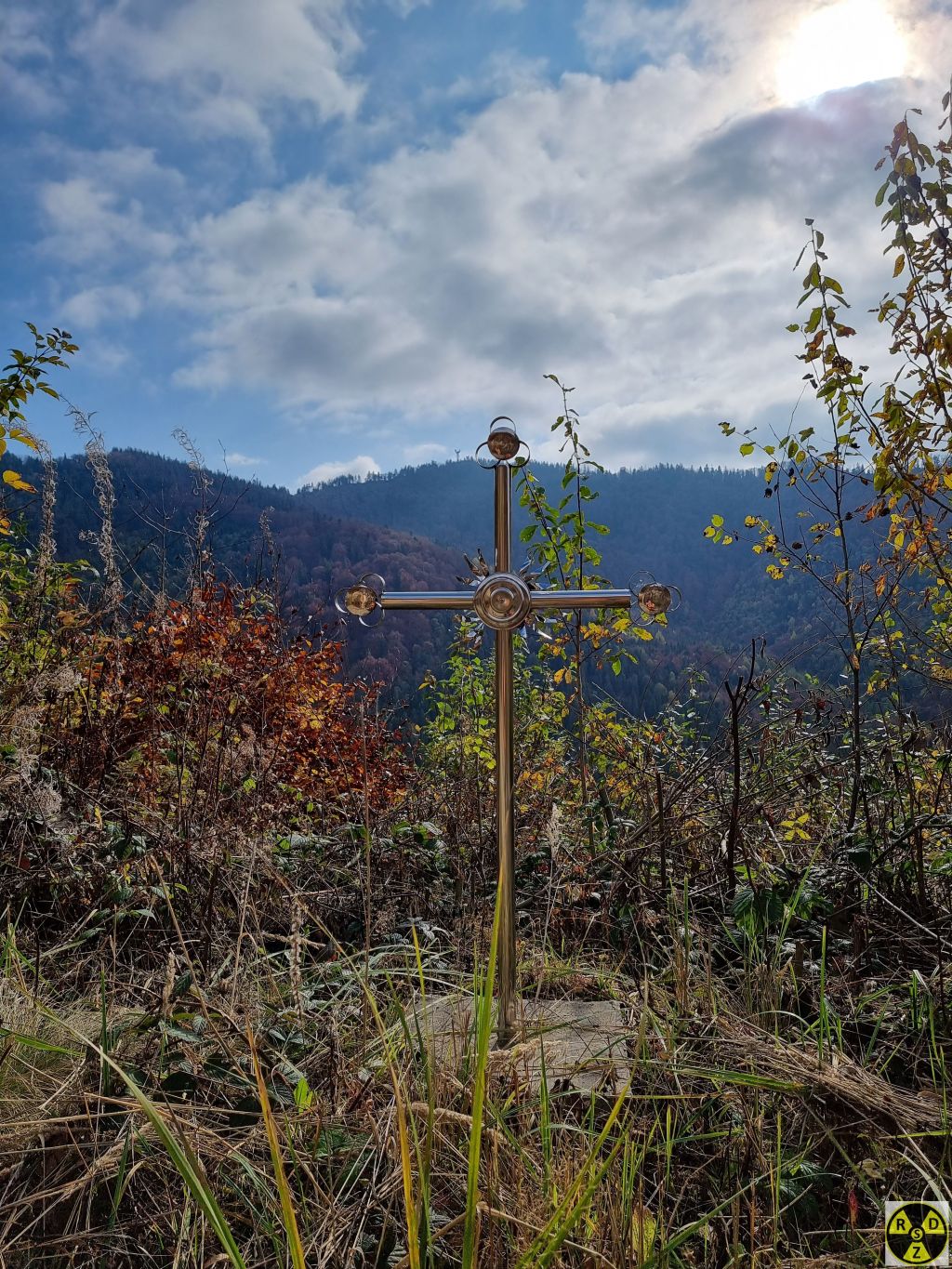 Орієнтир попри дорогу