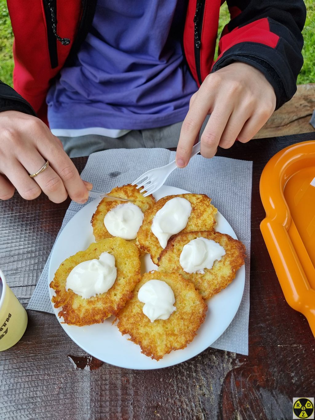 Зате тепер тут є смачні дерруни