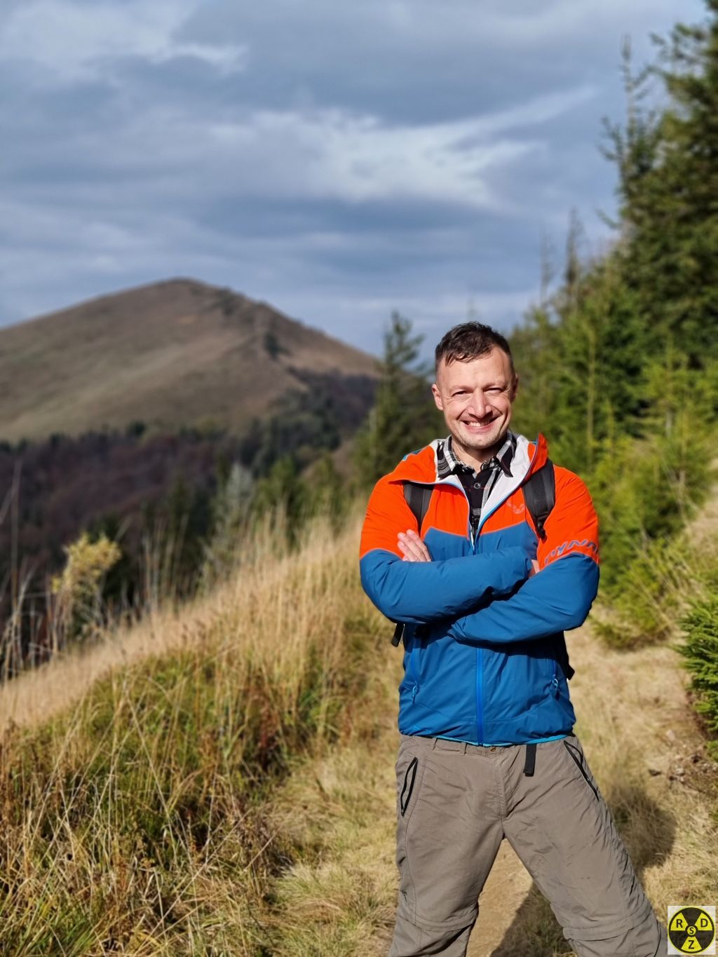 На фоні гори Параска