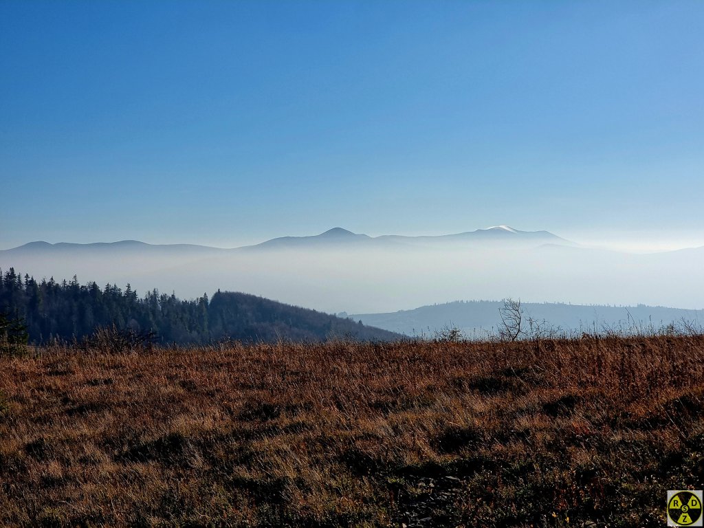 Боржавський хребет і гора Високий Верх