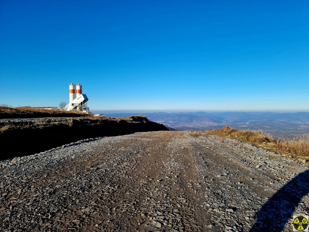 Для будівництва ВЕС тут проклали таку от дорогу