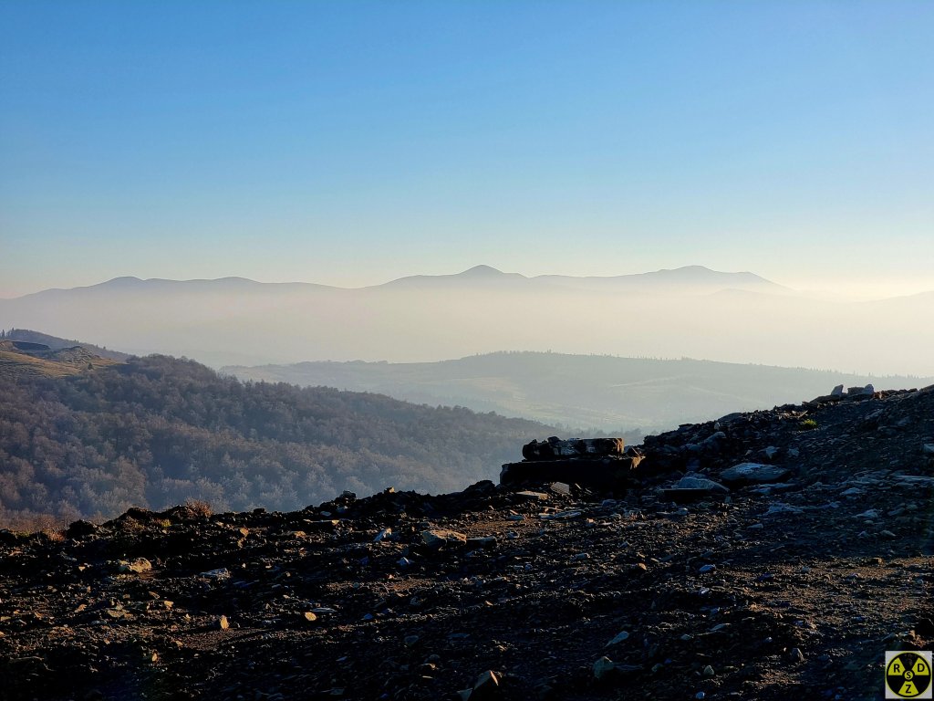 І з такими от краєвидами навколо!