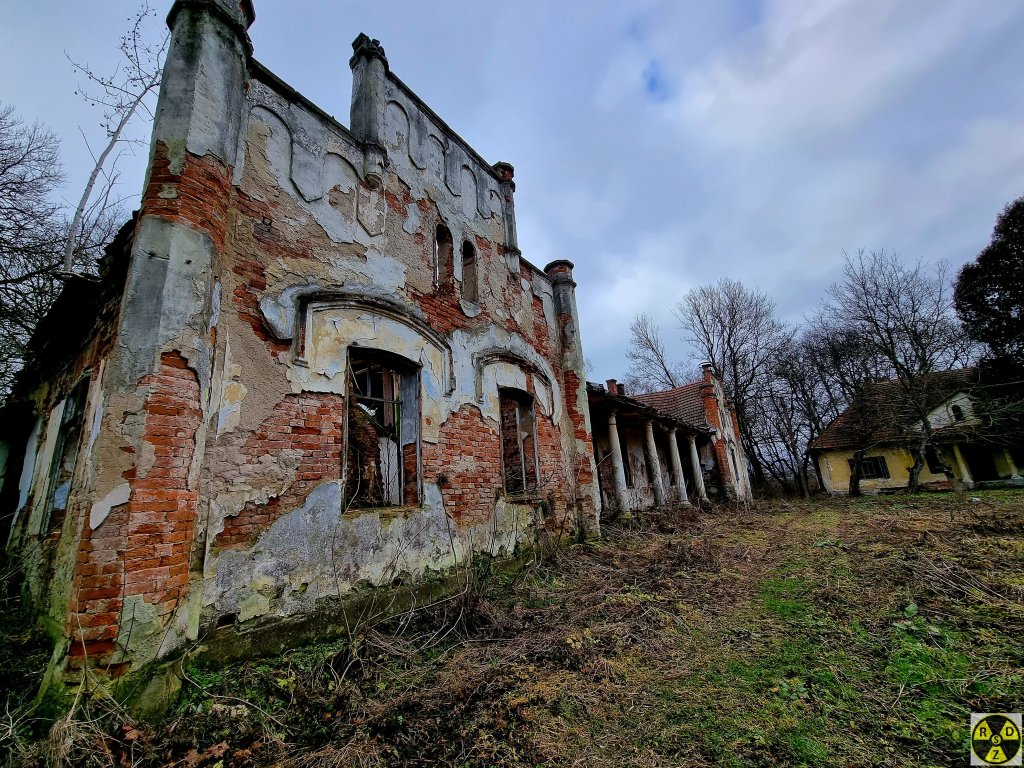 Резиденція Подлевського в селі Черниця