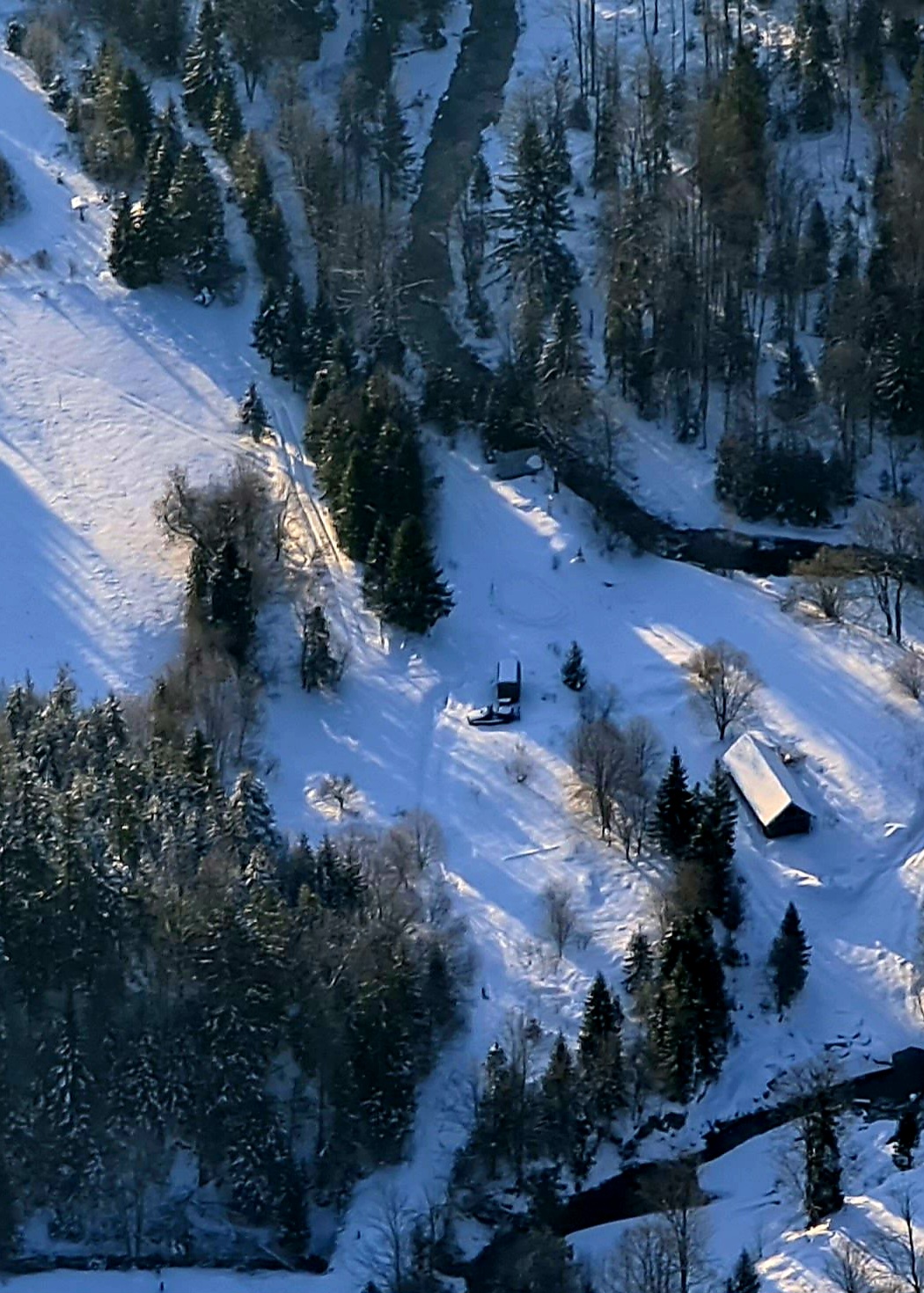 Хатинка, вид з повітряної кулі