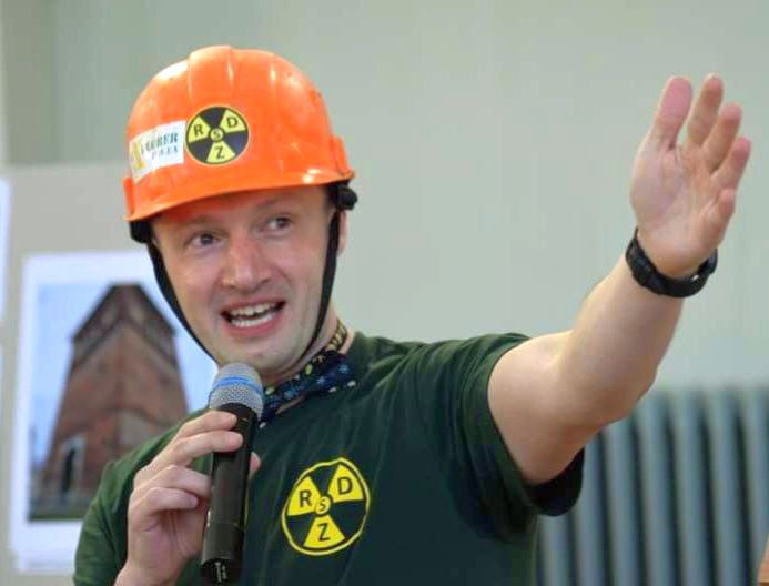 В такому прикиді я розважав публіку три години :)