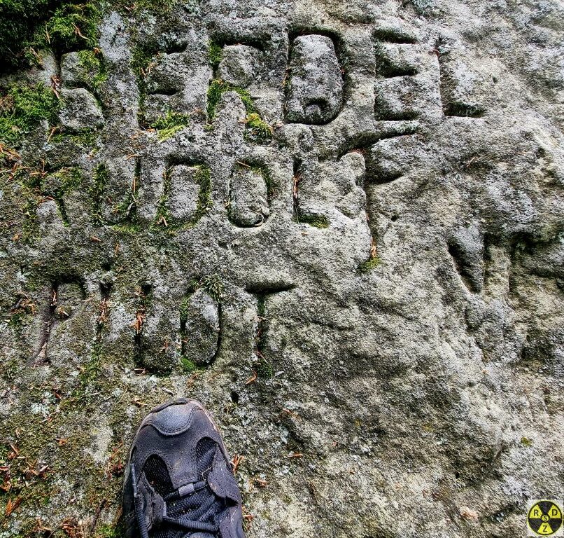 Загадковий напис на скелі "Ріпненський камінь"
