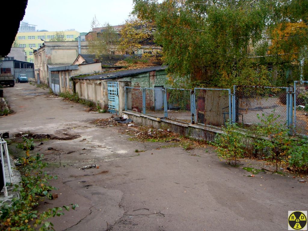 Територія заводу "Львівприлад" в 2008 році. Вид на вул. Сахарова