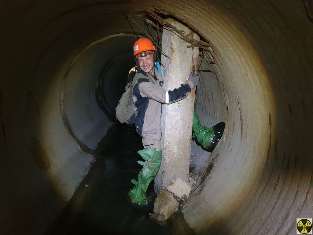 Будівельна свая забита в колектор Зубри. 2020 рік