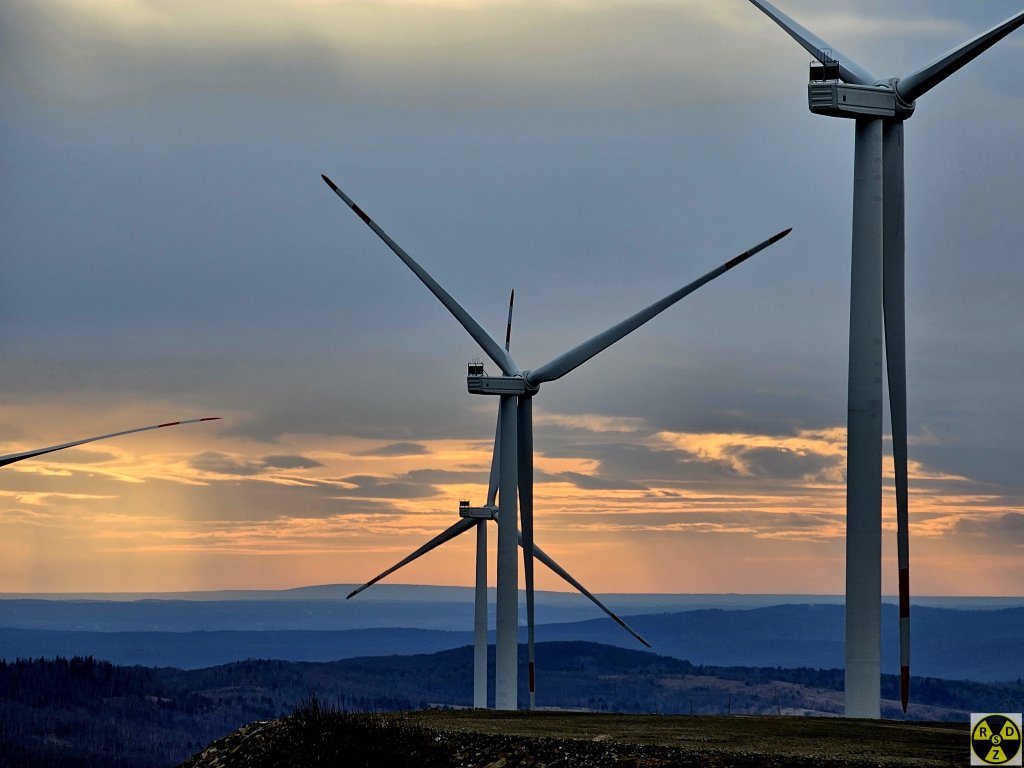 Звідси неймовірні краєвиди на схід Сонця в Карпатах