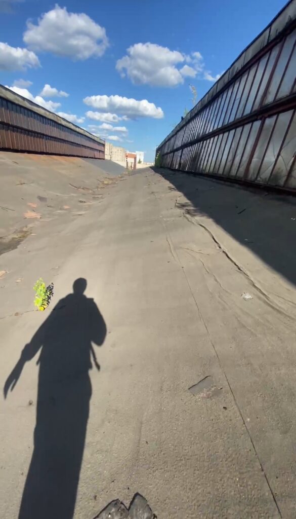 В таких ямах ми лежали