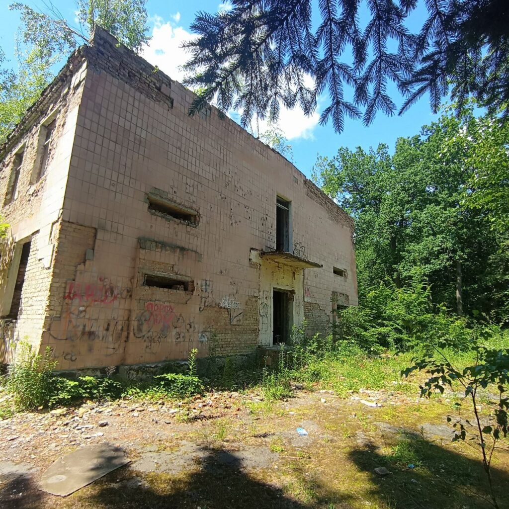 Перша казарма